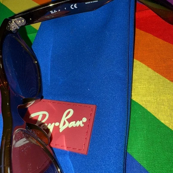 Ray-Ban Dark Brown Sunglasses with Case Like New never worn wear from storage